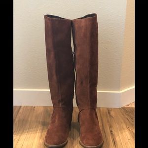UGG Daley Mahogany Suede Boots